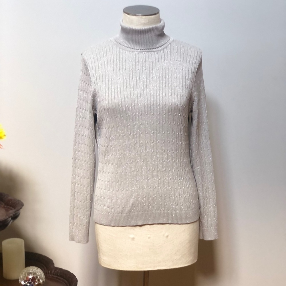 𝅺Charter club silk mix grey silver‎ metallic cable turtleneck size PM  #w1029
